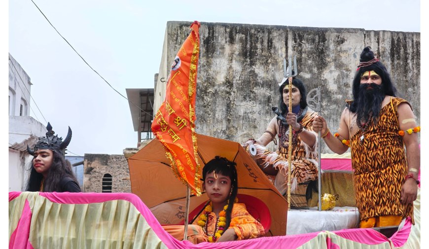 मौजपुर ब्राह्मण समाज ने निकाली शोभायात्रा