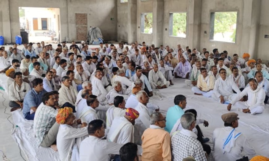 अखिल भारतीय मीना समाज महापंचायत धौलपुर की समीक्षा बैठक में सामाजिक सुधारों पर हुई विस्तृत चर्चा ,समाज द्वारा बनाये नियमों की पालना पर दिया विशेष जोर