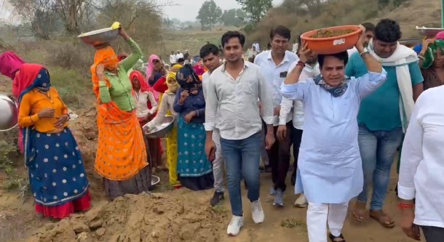 “वंदे गंगा जल संरक्षण जन अभियान” के तहत ग्राम महुखुर्द में मोरनी वाले नाले पर विधायक राजेंद्र मीणा ने कार्यकर्ता के साथ किया श्रमदान