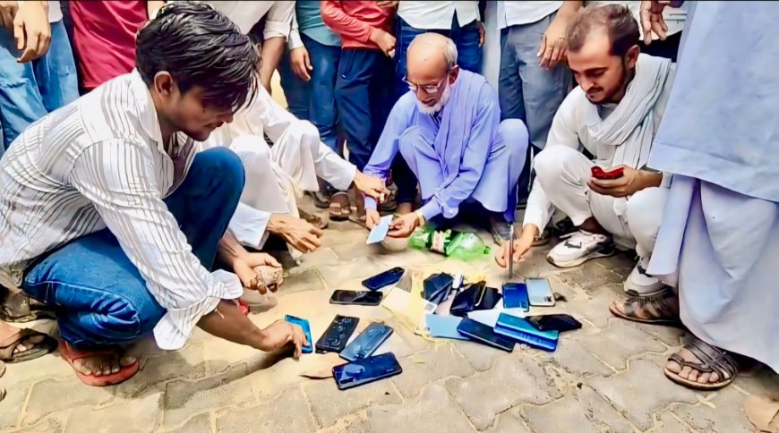 सायबर ठगी के विरुद्ध लामबंद हुए रघुनाथगढ़ के ग्रामीण