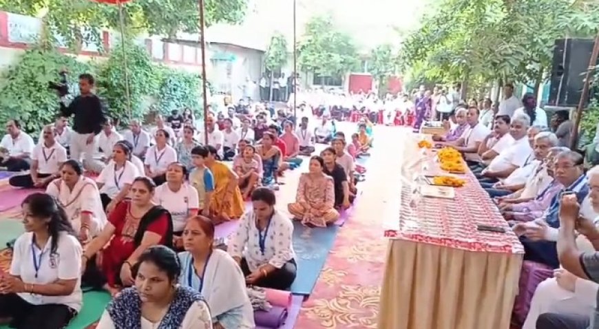 अंतर्राष्ट्रीय योग दिवस पर जिले में आयोजित हुआ भव्य योग शिविर