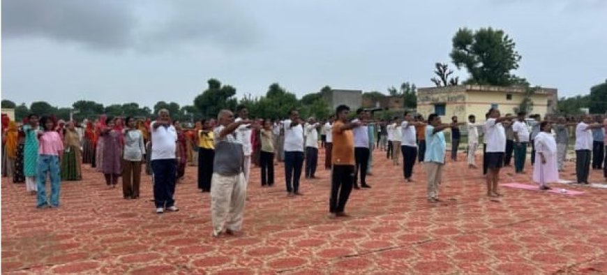 तखतगढ़ नगर पालिका द्वारा स्कूल में 11 अंतरराष्ट्रीय योग दिवस पर हुआ भव्य योग कार्यक्रम