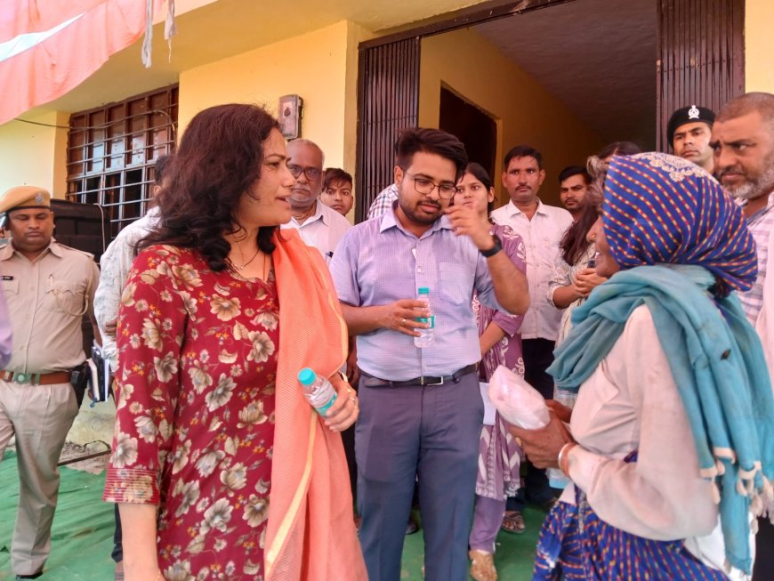 संभागीय आयुक्त एवं जिला कलक्टर ने किया अंत्योदय संबल शिविरों का निरीक्षण पात्र व्यक्ति योजनाओं के लाभ से वंचित नहीं रहे - संभागीय आयुक्त