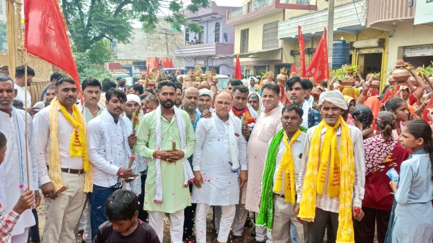 श्री दक्ष प्रजापति महाराज की जयंती के शुभ अवसर पर प्रजापत समाज की ओर से 151 कलशों की निकाली भव्य शोभा यात्रा