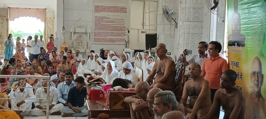 पंचम पट्टाधीश आचार्य वर्धमान सागर जी महाराज का जहाजपुर आगमन, धर्मसभा में दिया साधना का संदेश