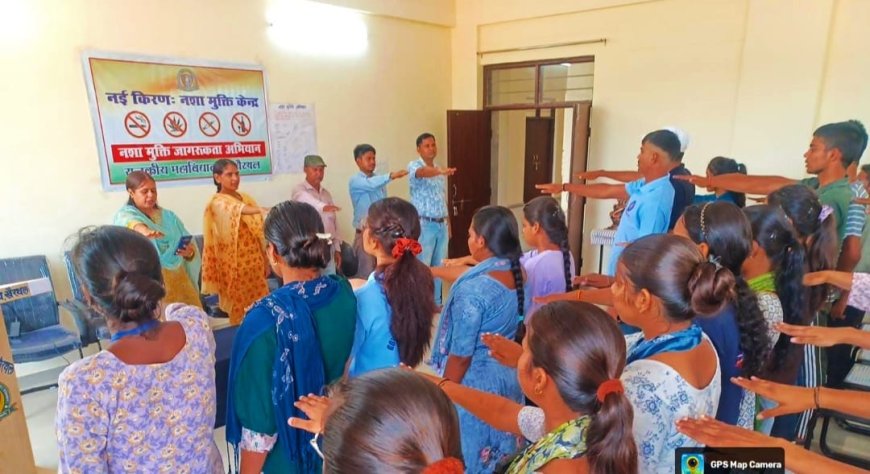 नशा मुक्ति पखवाड़ा के अंतर्गत युवाओं ने ली शपथ और हरियालो राजस्थान को सफल बनाने का लिया संकल्प