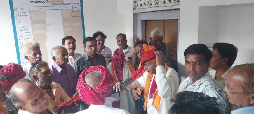 सेन समाज आममेवाड चारो चौकला मातृकुडिया द्वारा धर्मशाला निर्माण मे सहयोग राशि देने पर दानदाता का स्वागत