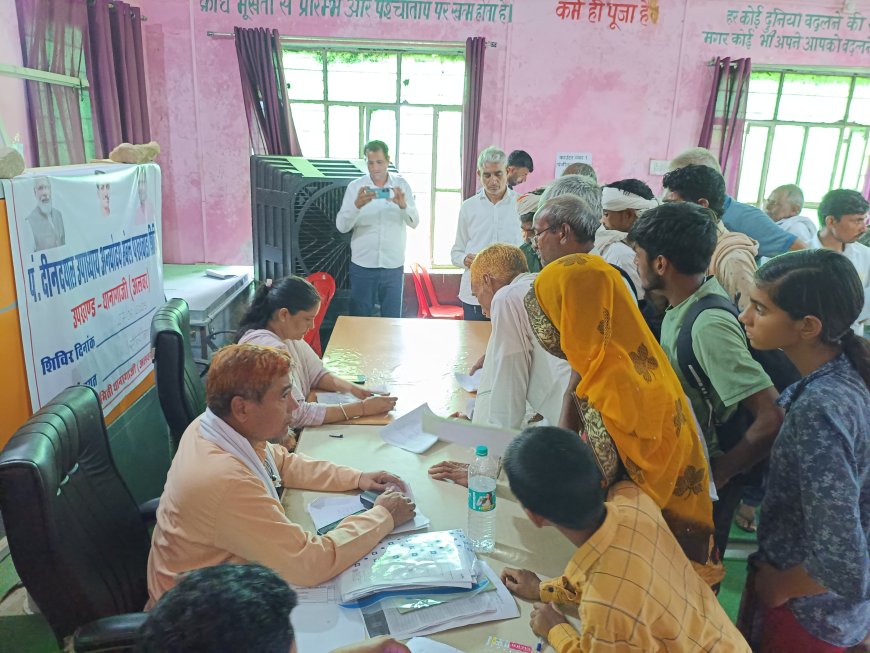 सीलीबावड़ी में दीनदयाल उपाध्याय शिविर का आयोजन,थानागाजी एसडीएम ने की  जनसुनवाई