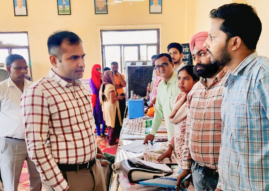 अंत्योदय संबल शिविर में मिला लोगों को लाभः गोविंदगढ़ के मालपुर-तिलवाड़ में जमीनी विवाद सुलझे, आयुष्मान कार्ड बने