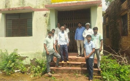 बड़ागांव में 6 माह से बंद पशु चिकित्सा केंद्र, ग्रामीणों का फूटा गुस्सा:  किया विरोध प्रदर्शन