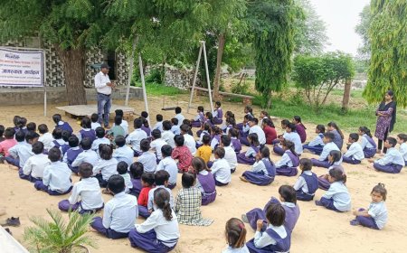 विद्यार्थियों को पढाया स्वच्छता का पाठ