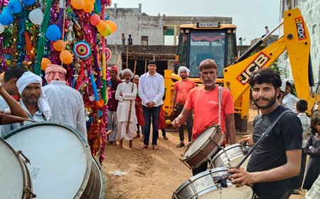 रामगढ़ के पिपरोली में बाजे की मातम धुन पर निकले ताजिए: समाजसेवी बलिराम सैनी ने लगाई ठंडे शीतल जल की प्याऊ