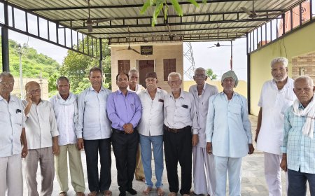 सेवानिवृत्त विद्युत श्रमिक संघ की मासिक बैठक आयोजित