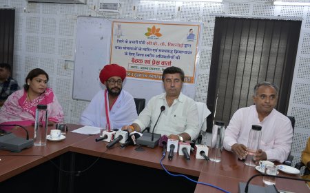 सिरोही जिले के प्रभारी मंत्री  के.के.विश्नोई की अध्यक्षता में समीक्षा बैठक का हुआ आयोजन