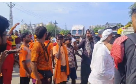 भिवाड़ी में कांवड़िए को बाईक सवार ने मारी टक्कर कांवड़ हुई खंडित