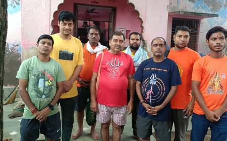 मोटरसाइकिलों से कांवड़ लेने 8 सदस्य दल हुआ रवाना