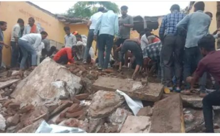 राजस्थान में सरकारी स्कूल बिल्डिंग गिरी, 7 बच्चों की मौत: 9 की हालत गंभीर; 5 टीचर सस्पेंड