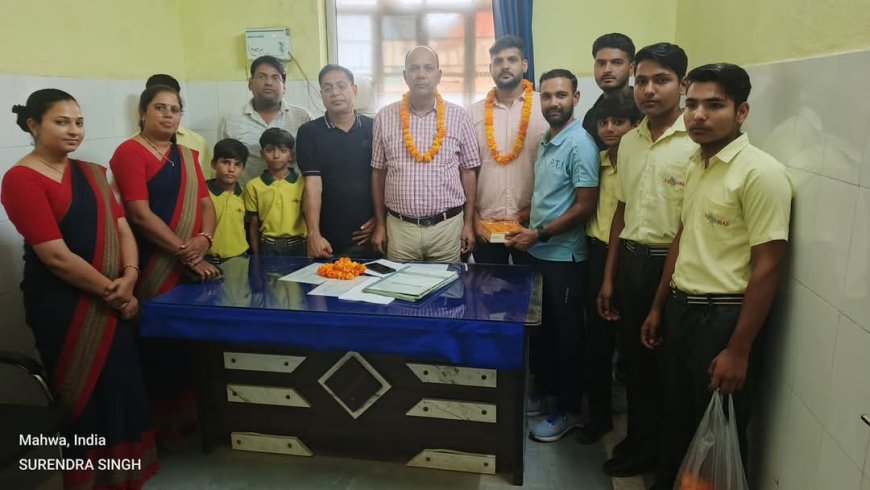 द बोहराज ग्लोबल सीनियर सेकेंडरी स्कूल महुआ में प्रथम दिन माता-पिता की पूजा कर डॉक्टर्स का सम्मान कर डॉक्टर दिवस मनाया