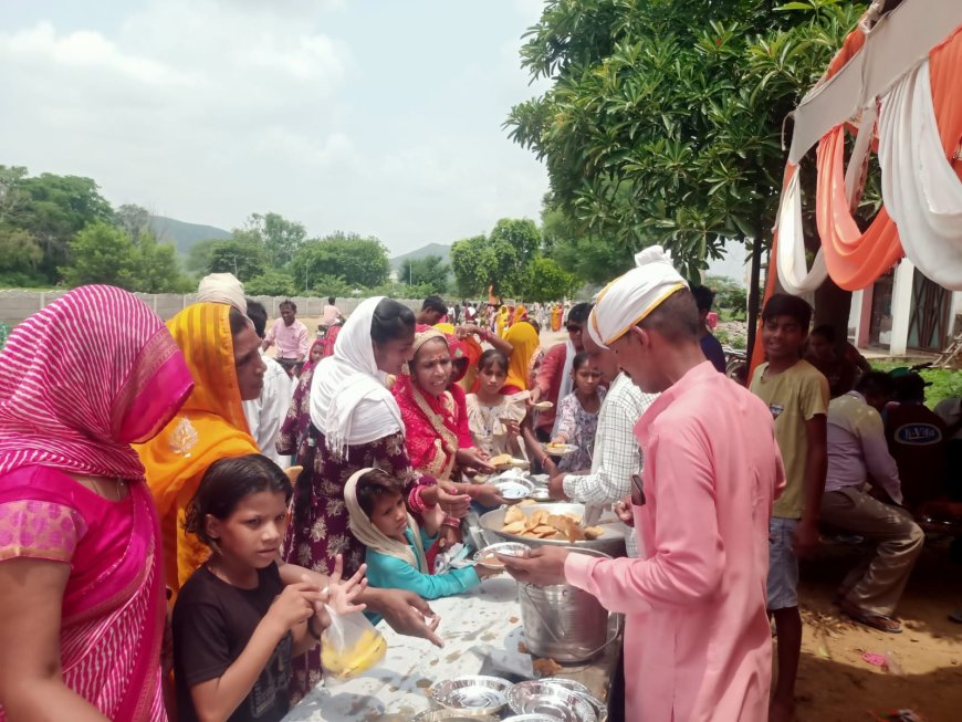 देवशयनी एकादशी को लेकर रामगढ़ कस्बे के श्याम बाबा के मंदिर में पहुंचे पदयात्री, दिन भर लगा रहा मंदिर में श्रद्धालुओं का आना-जाना