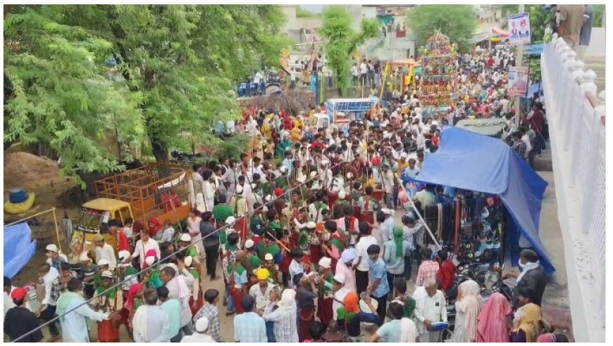 इमाम हुसैन की यादगार में निकाले ताज़िए