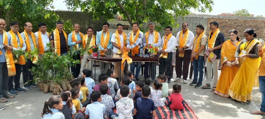 एक बेटी एक पौधा अभियान के अंतर्गत सुमंगल सेवा संस्थान ने रोपे 200 पौधे