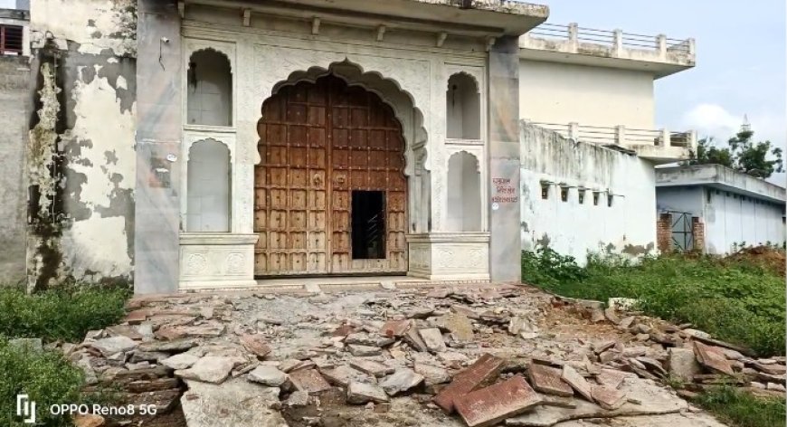 मंदिर के आगे बने रैंप को तोड़ने फैला आक्रोश