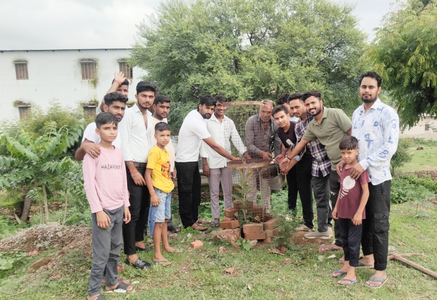 नाग पंचमी पर सैनी मदीर में किया पौधा रोपण