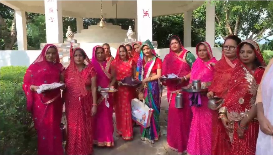 नाग पूजन के लिए उमड़ा प्रेम,सूर्योदय के साथ ही महिला श्रद्धालुओं का लगा जमावड़ा