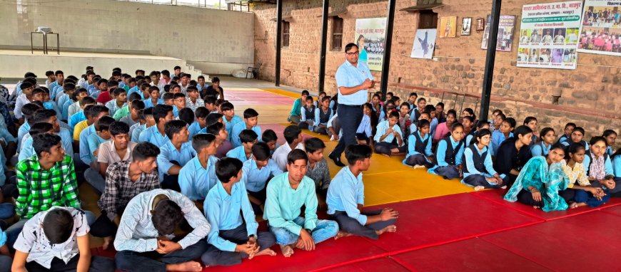 अंतर्राष्ट्रीय विश्व न्याय दिवस पर विधिक जागरूकता शिविर का आयोजन