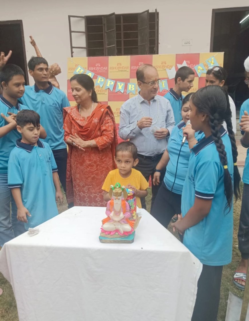 डॉ लाल थदानी और डॉ अमित यादव ने वृद्धजन और विमंदित बच्चों के साथ बांटी खुशियां