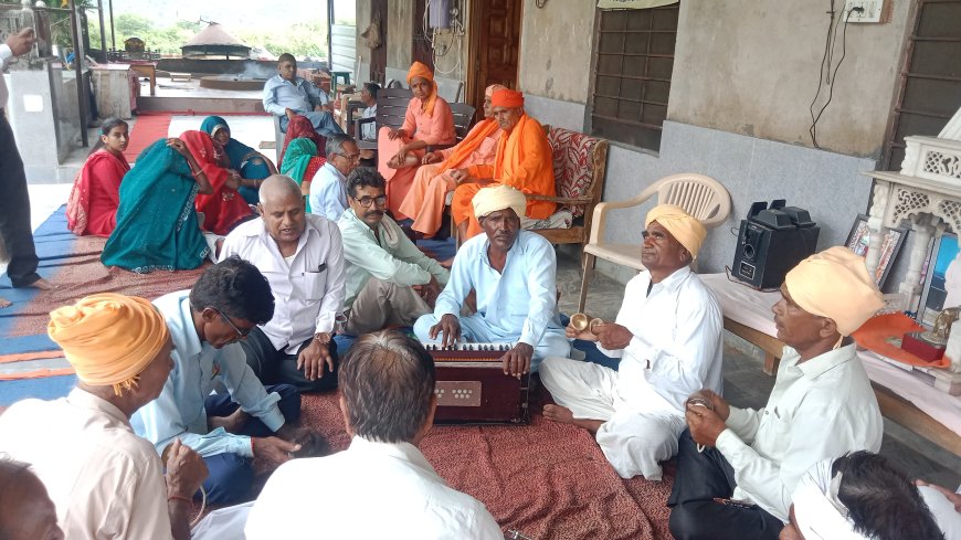 योगीश्वर महादेव सिद्ध पीठ मंदिर परिसर में सत्संग का हुआ आयोजन: सरजू सागर कोट बांध पर स्थित मंदिर में हुआ रुद्राभिषेक का कार्यक्रम