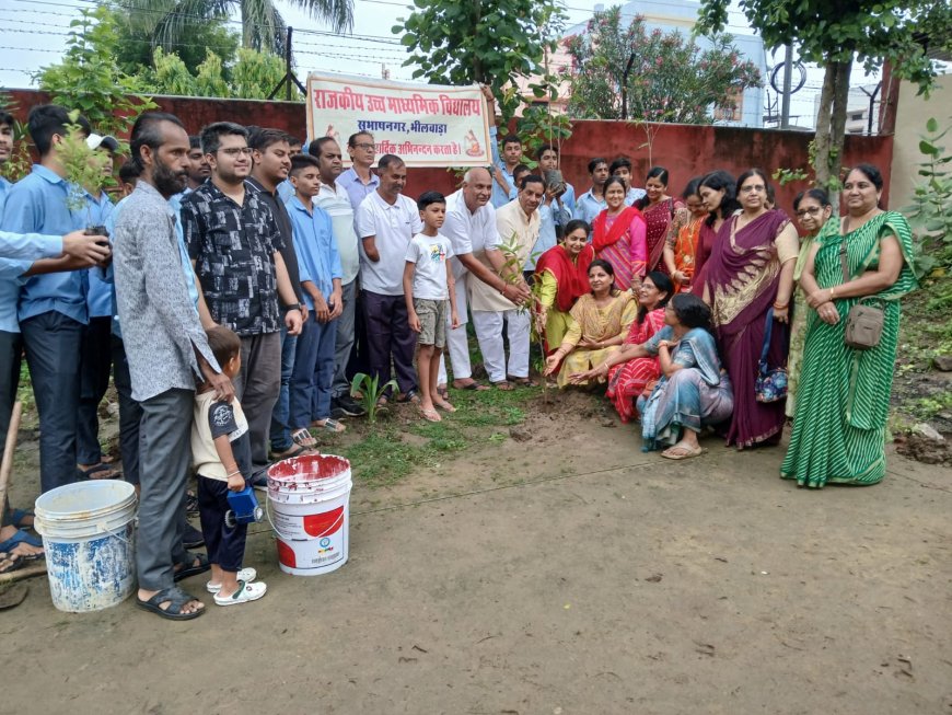 हरियाली तीज पर अभियान चला कर लगाए 5000 पौधे