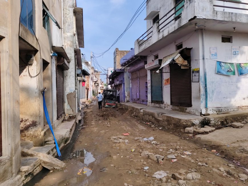 दो कांवड़ियों की मृत्यु और घायल पीड़ित परिवारों को उचित मुआवजा न मिले जाने के विरोध में भूख हड़ताल पांचवें दिन भी रही जारी बाजार हुए बंद