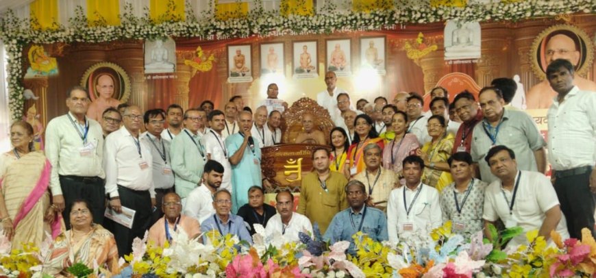 कलम को अनुभव की स्याही से समर्थ बनाएं आचार्य श्री वर्धमान सागर जी महाराज टोंक में शांति समागम राष्ट्रीय पत्रकार संगोष्ठी संपन्न