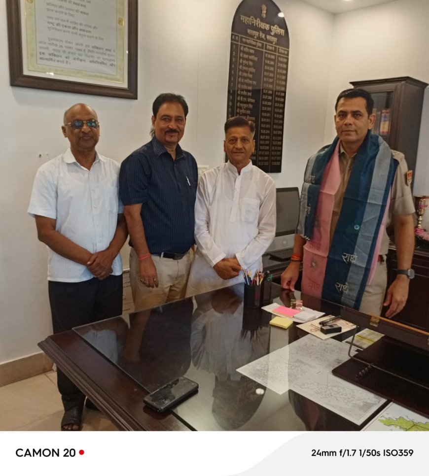 भरतपुर जिला व्यापार महासंघ का एक प्रतिनिधि मंडल सम्भागीय आयुक्त टीना सोनी, भरतपुर IG कैलाश विश्नोई एवं पुलिस अधीक्षक दिगंत आनन्द से औपचारिक मुलाका