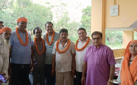 कांवड़ियों की सेवा करने वालों का किया सम्मान