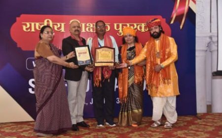 साहित्यकार, लेखक (प्रिंसिपल) डॉ. बाबूलाल मीणा    "गुवारडी " राष्ट्रीय शिक्षक पुरस्कार - 2025  से  सम्मानित