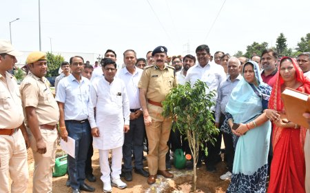 वन एवं पर्यावरण मंत्री संजय शर्मा ने मेगा वृक्षारोपण कार्यक्रम में वृक्षारोपण कर दिया पर्यावरण संरक्षण का संदेश