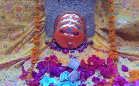 चौथ माता का व्रत रख महिलाओं ने कि अखंड सुहाग की कामना,सकट में चौथ माता के पूजन को उमड़ी महिलाओं की भीड़