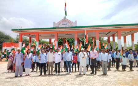 पोसाना में तिरंगा रैली का आयोजन