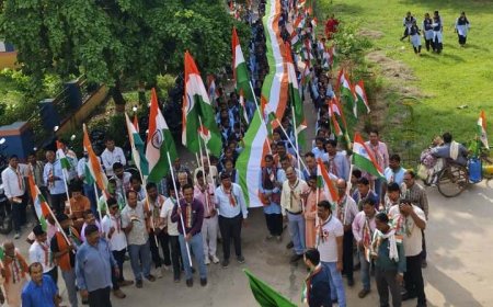 51 मीटर के तिरंगे के साथ उपखंड मुख्यालय पर निकाली  तिरंगा रैली