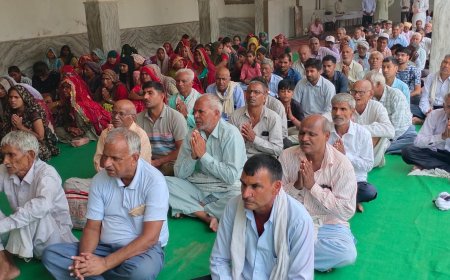 उदयपुरवाटी में प्रोजेक्टर के माध्यम से एक दिवसीय सत्संग का हुआ आयोजन