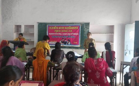 कन्या महाविद्यालय टपूकड़ा में  छात्राओं को दी गई विभिन्न छात्रवृत्तियों की जानकारी