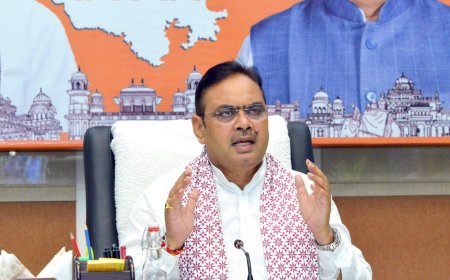 किसानों के हित में मुख्यमंत्री का महत्वपूर्ण निर्णय- ’विकेन्द्रित सौर संयंत्रों से संबद्ध फीडरों में तुरन्त जारी होंगे कृषि कनेक्शन’