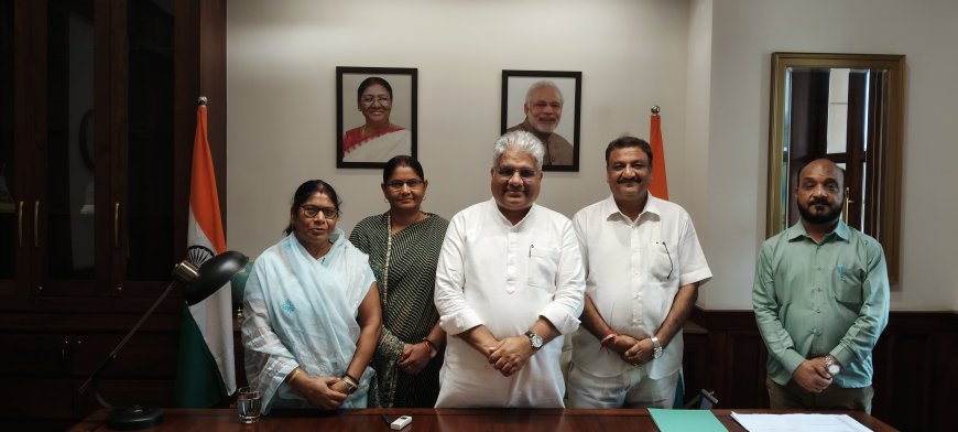 दिल्ली मे केंद्रीय मंत्री अलवर सांसद भूपेंद्र यादव से मिले  भाजपा नेता