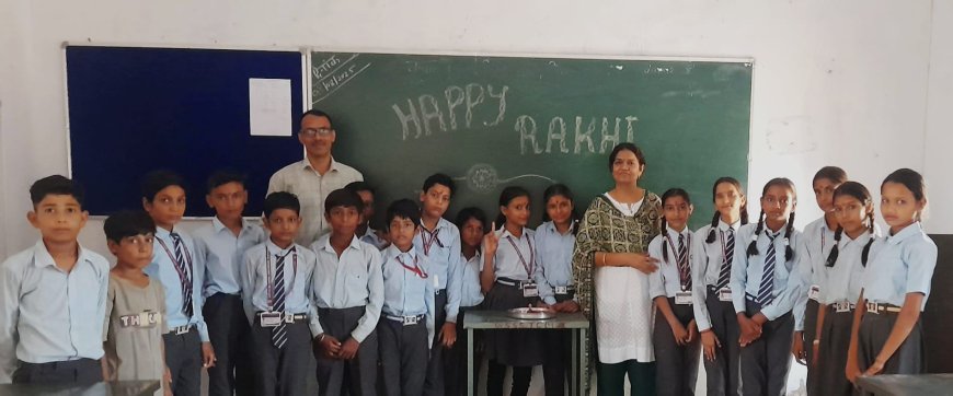 हर घर तिरंगा अभियान:सजाई रंगोली, हस्ताक्षर अभियान भी चलाया