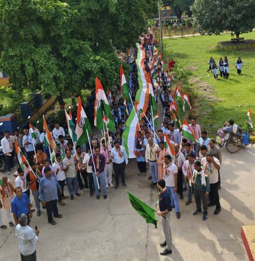 51 मीटर के तिरंगे के साथ उपखंड मुख्यालय पर निकाली  तिरंगा रैली