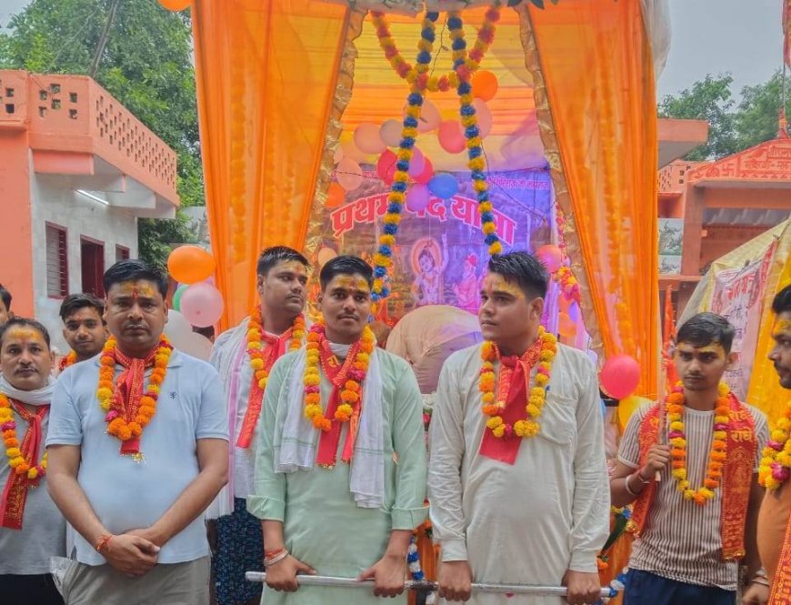 रहीस हनुमान मंदिर से रवाना हुई गोवर्धन धाम के लिए पदयात्रा: कई स्थानों पर किया भव्य स्वागत