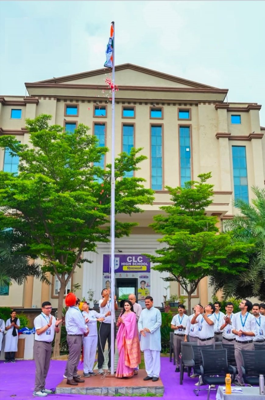 पूर्व तहसीलदार मंगलचन्द सैनी ने clc स्कूल में फहराया तिरंगा