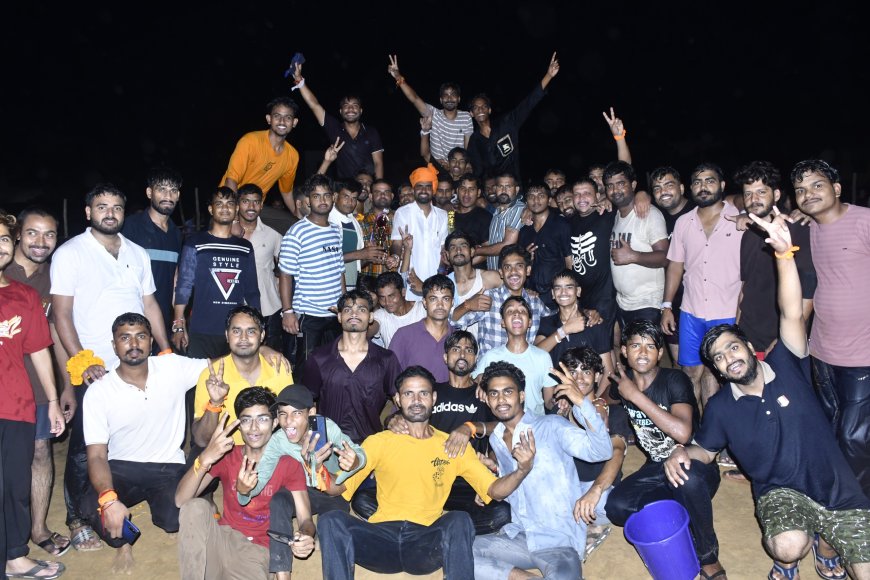 उदयपुरवाटी कस्बे में कृष्ण जन्माष्टमी पर दही हांडी प्रतियोगिता का किया गया आयोजन